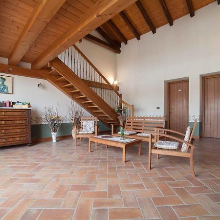 Agriturismo Domus Rustica 콜몬스 외부 사진