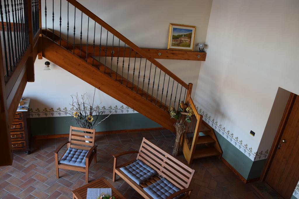 Agriturismo Domus Rustica 콜몬스 객실 사진